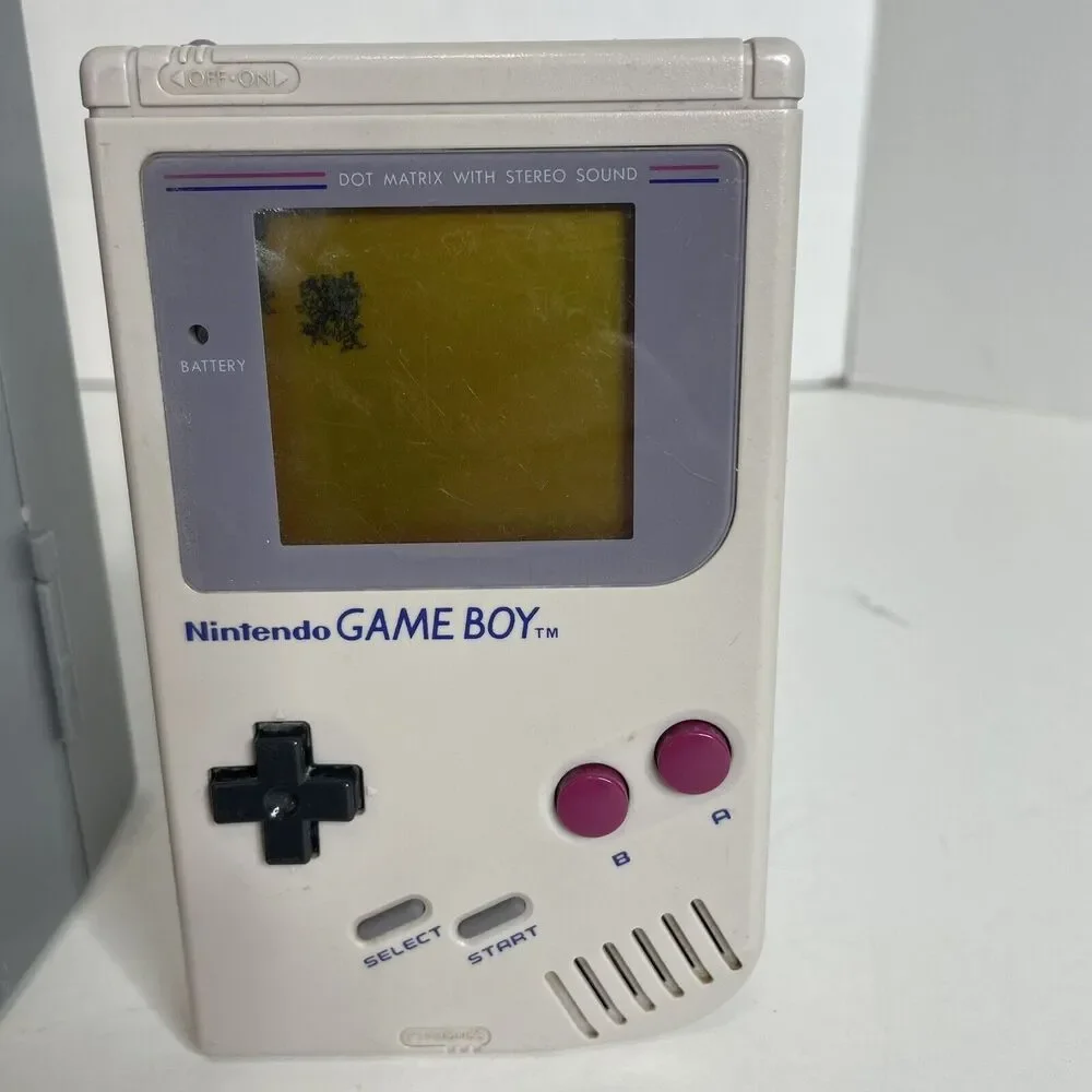 Vintage Nintendo Gameboy Handheld System - Gray With Hard Plastic Case 1989 Rare